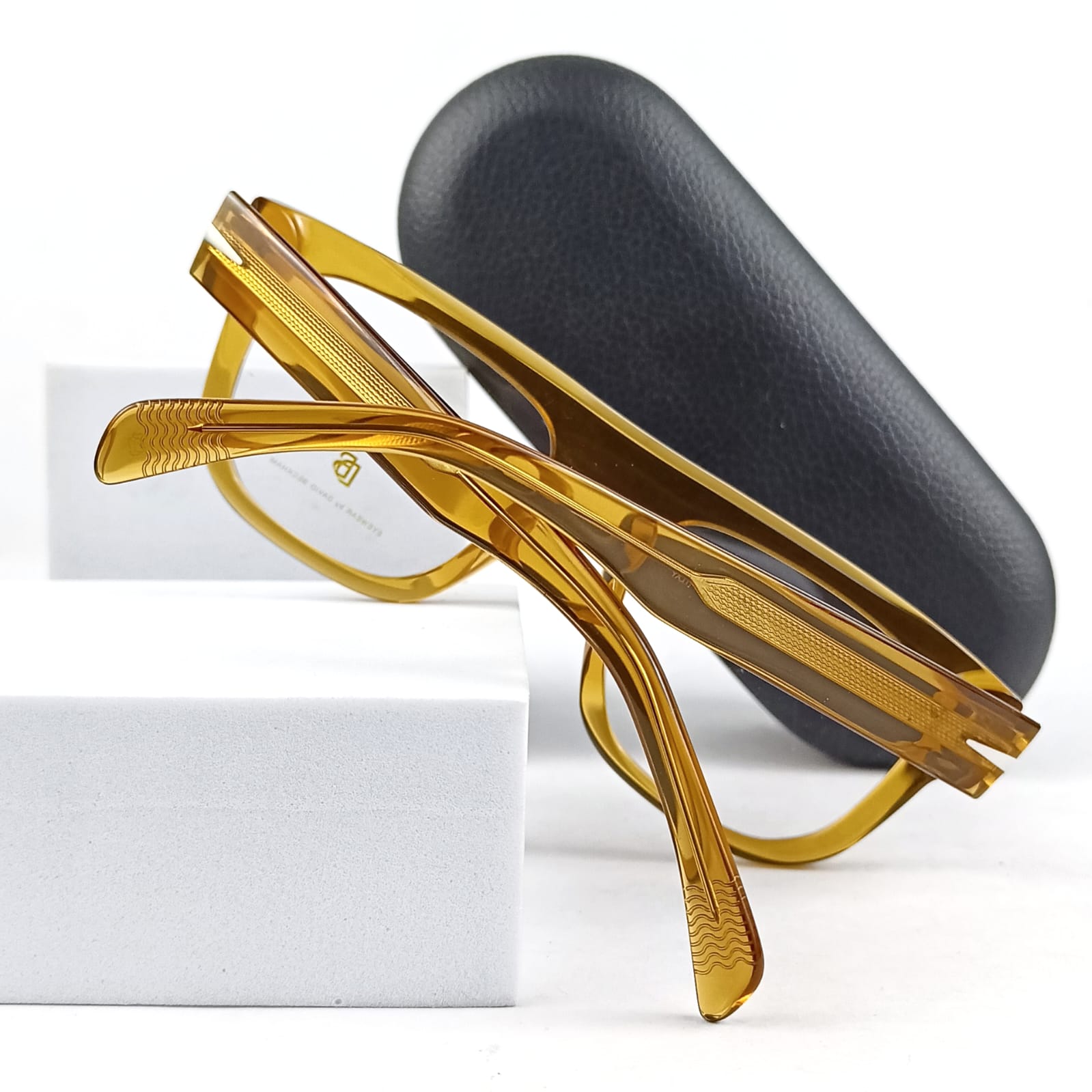 DAVID BEKHAM EYEGLASS