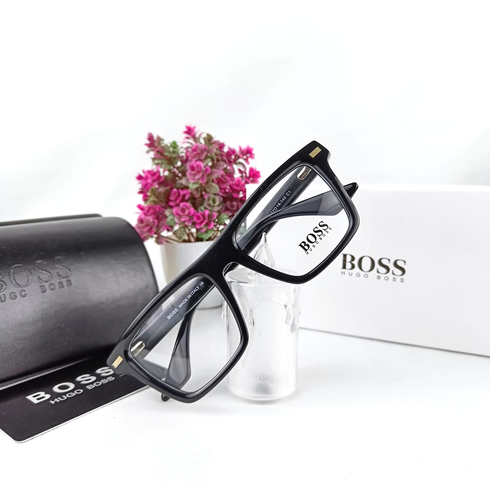 BOSS EYEGLASS