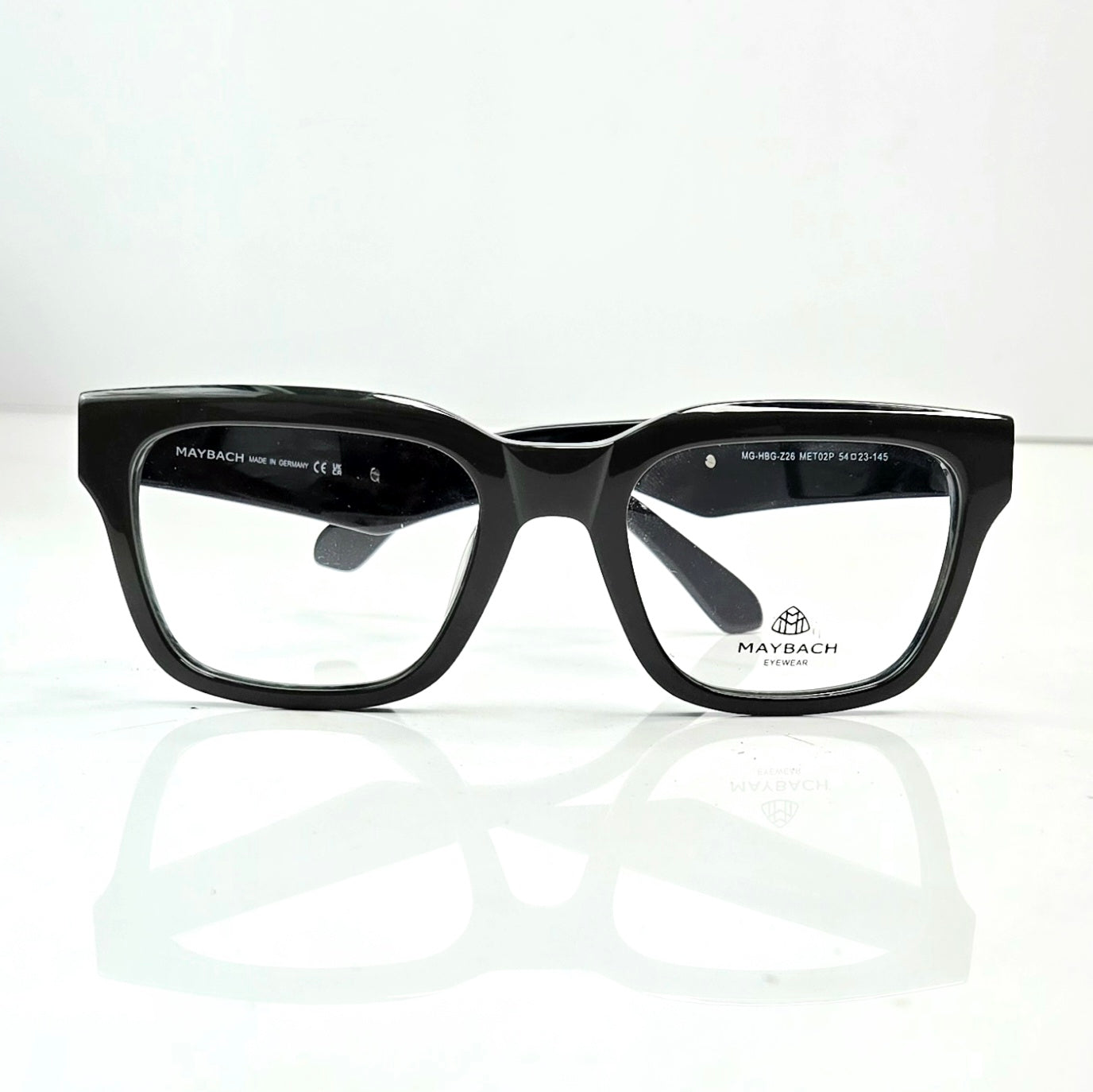 MBACH EYEGLASS