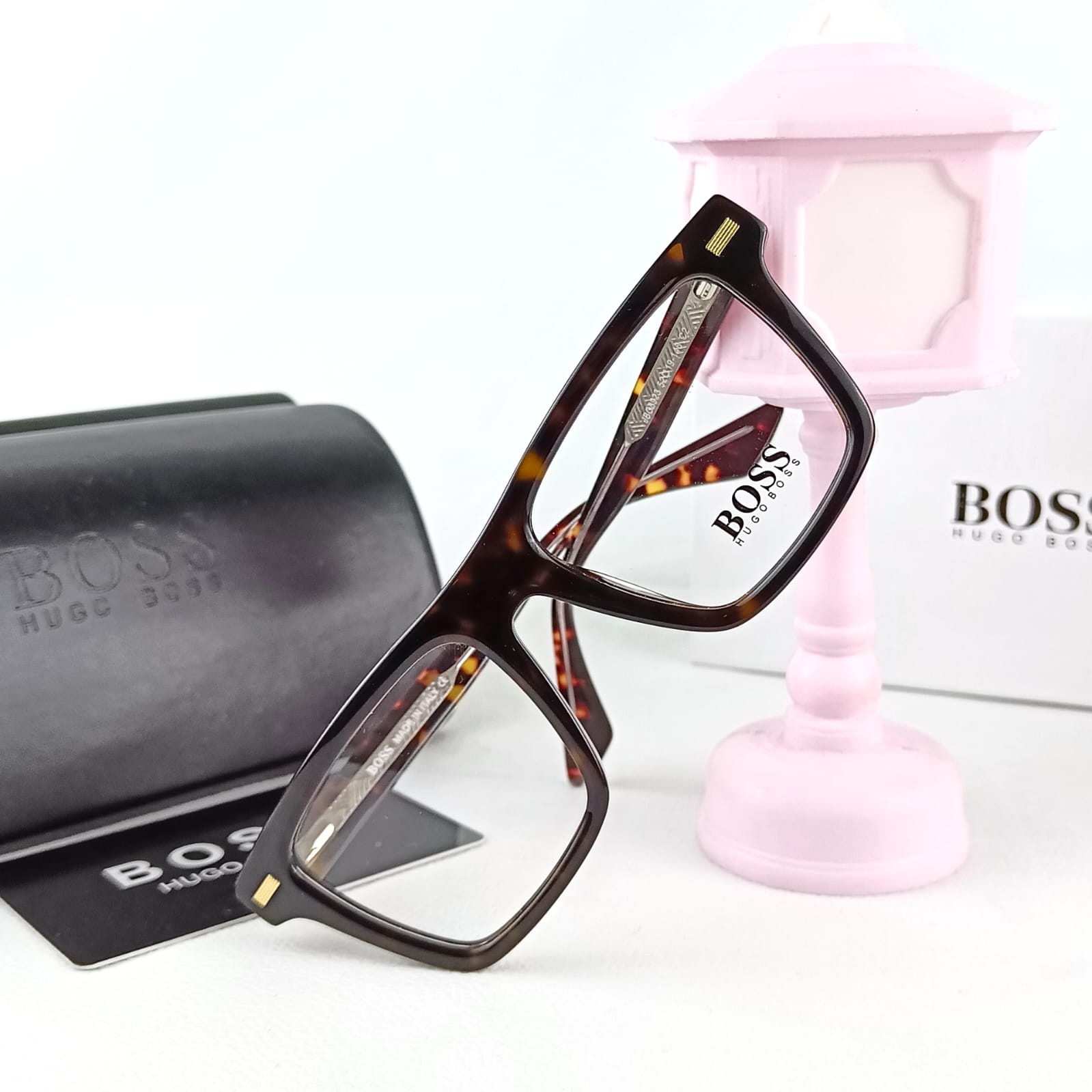 BOSS EYEGLASS