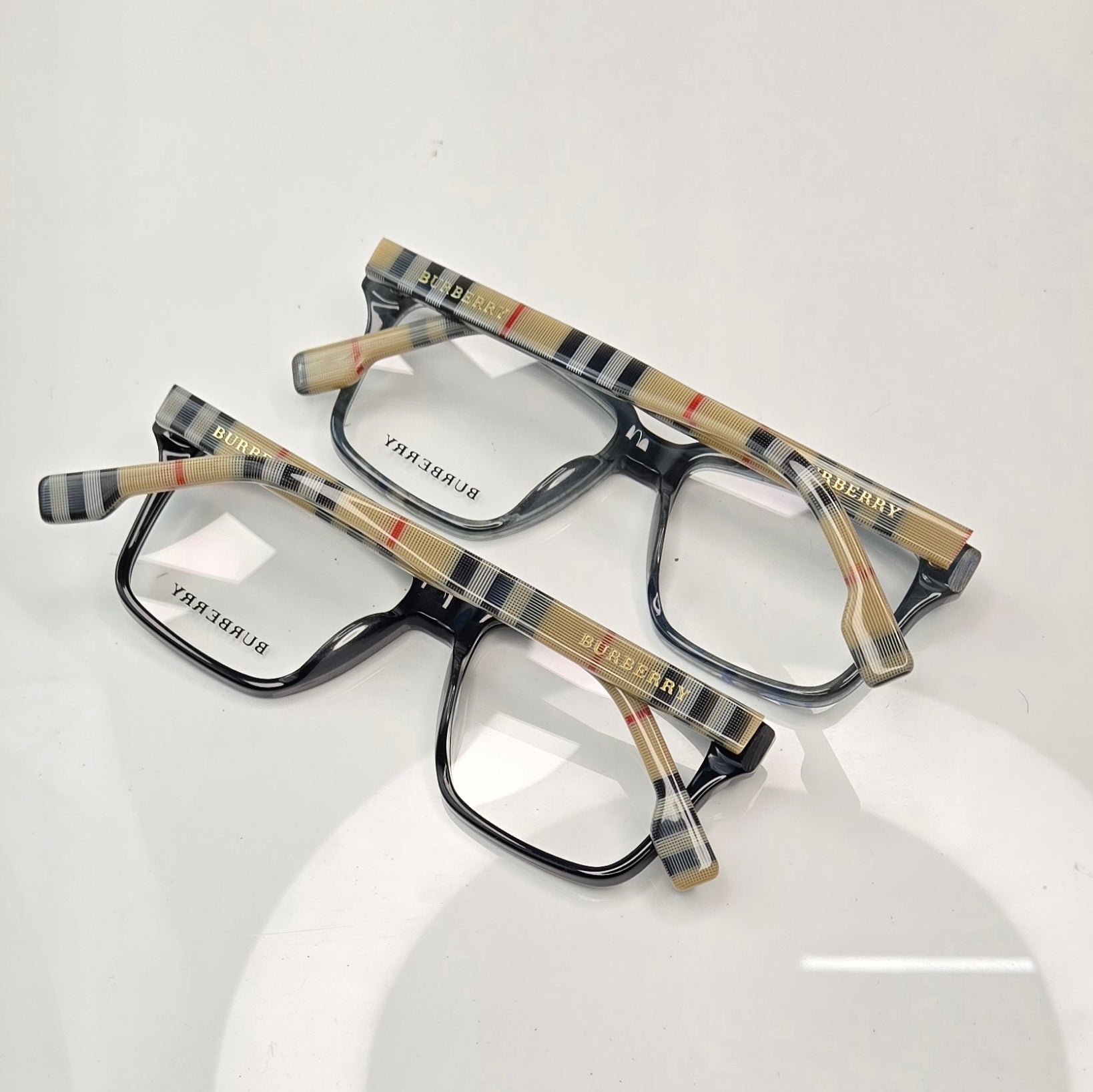 BURBERRY EYEGLASS