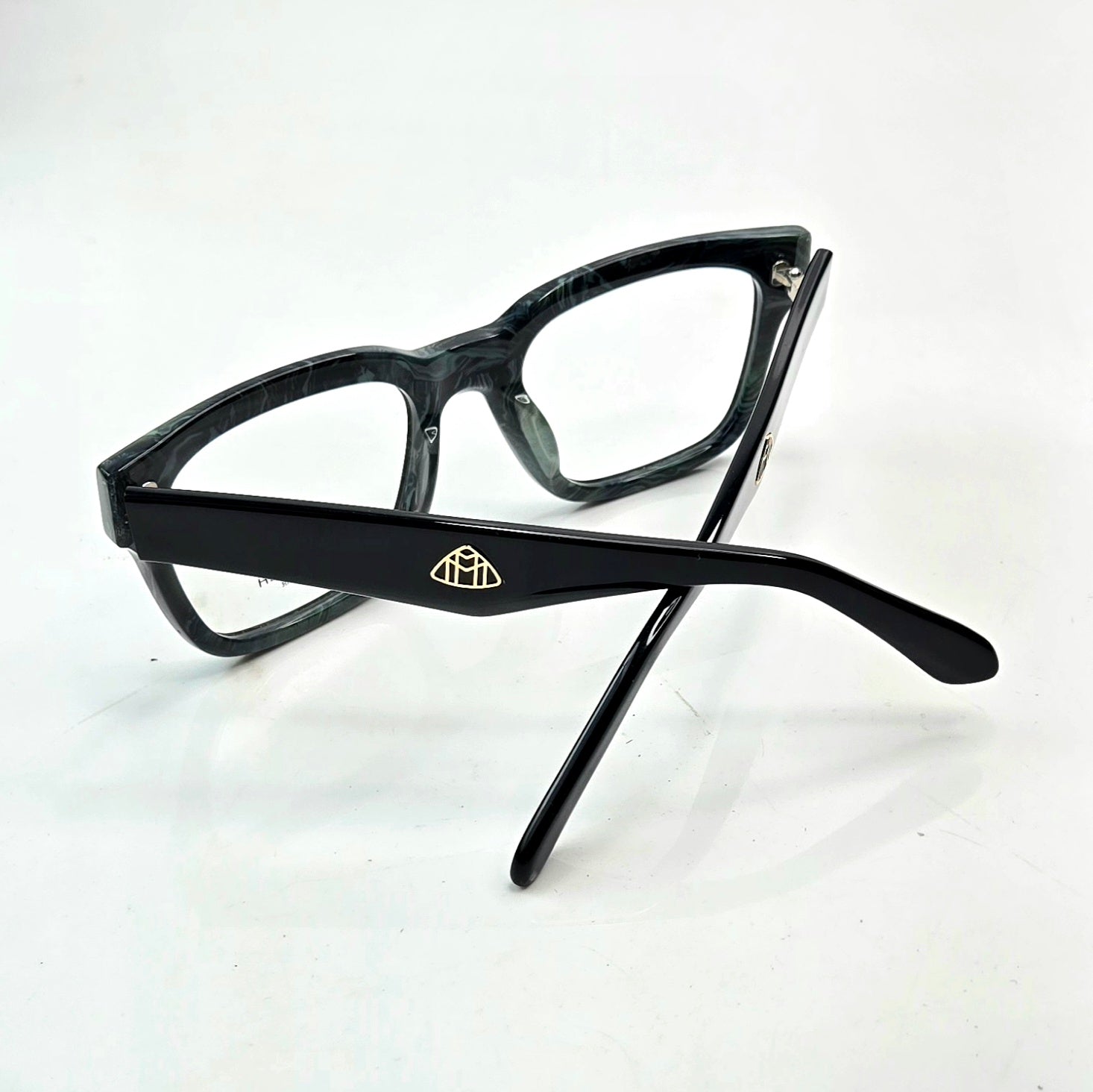 MBACH EYEGLASS
